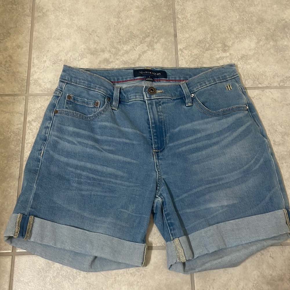 Tommy Hilfiger Jean shorts size 4